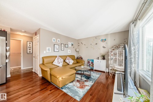4908 213 Street Nw, Edmonton, AB - Indoor Photo Showing Living Room