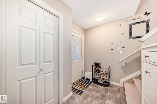 4908 213 Street Nw, Edmonton, AB - Indoor Photo Showing Other Room