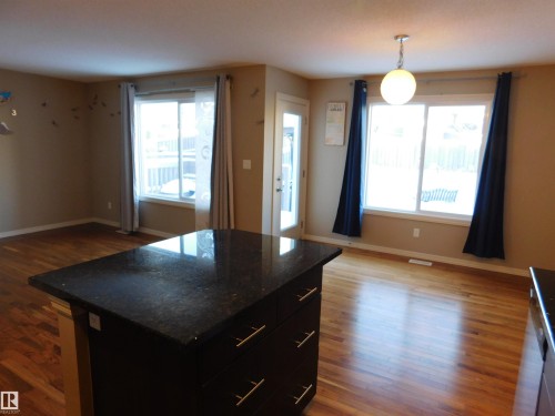 4908 213 Street Nw, Edmonton, AB - Indoor