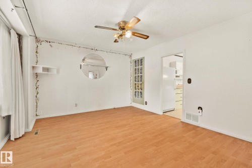 11819 59 Street, Edmonton, AB - Indoor Photo Showing Other Room