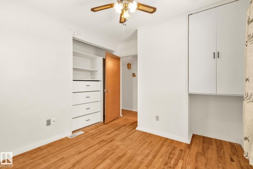 11819 59 Street, Edmonton, AB - Indoor Photo Showing Other Room