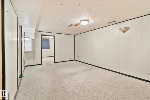11819 59 Street, Edmonton, AB - Indoor Photo Showing Other Room