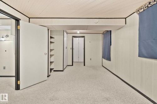 11819 59 Street, Edmonton, AB - Indoor Photo Showing Other Room