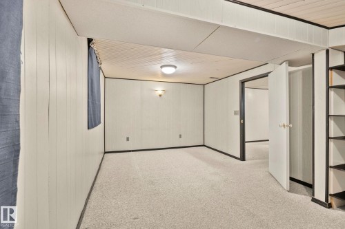 11819 59 Street, Edmonton, AB - Indoor Photo Showing Other Room