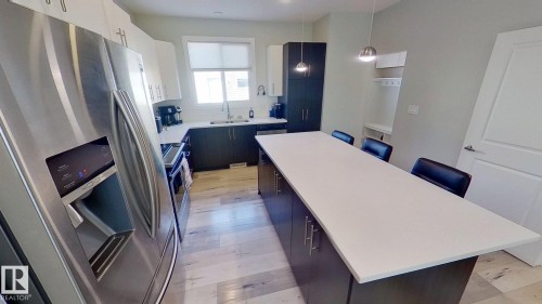 9876 206 Street, Edmonton, AB - Indoor Photo Showing Kitchen