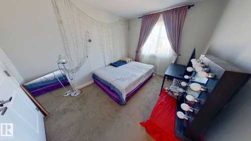 9876 206 Street, Edmonton, AB - Indoor Photo Showing Bedroom