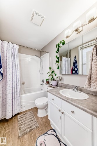 203 8108 109 Street, Edmonton, AB - Indoor Photo Showing Bathroom