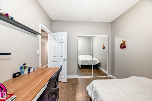 203 8108 109 Street, Edmonton, AB - Indoor Photo Showing Bedroom