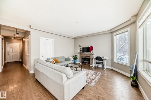 203 8108 109 Street, Edmonton, AB - Indoor Photo Showing Living Room