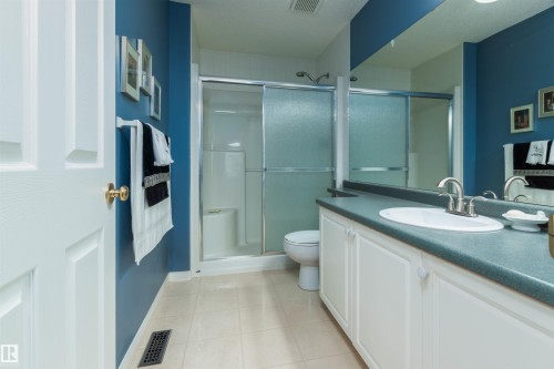 10 1401 Clover Bar Road, Sherwood Park, AB - Indoor Photo Showing Bathroom