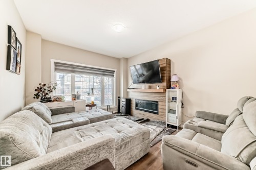 671 Lewis Green Drive, Edmonton, AB - Indoor Photo Showing Living Room With Fireplace