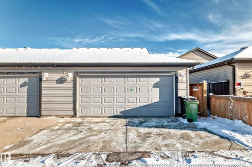 671 Lewis Green Drive, Edmonton, AB - Outdoor