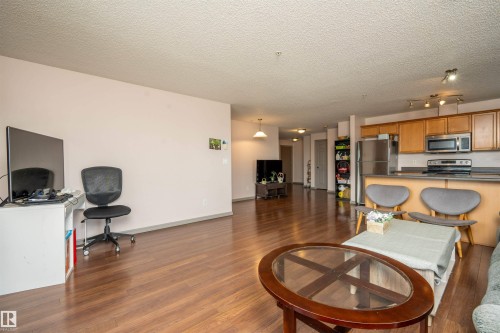 319 4407 23 Street, Edmonton, AB - Indoor