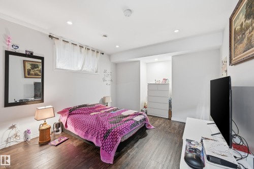 12410 171A Avenue, Edmonton, AB - Indoor Photo Showing Bedroom