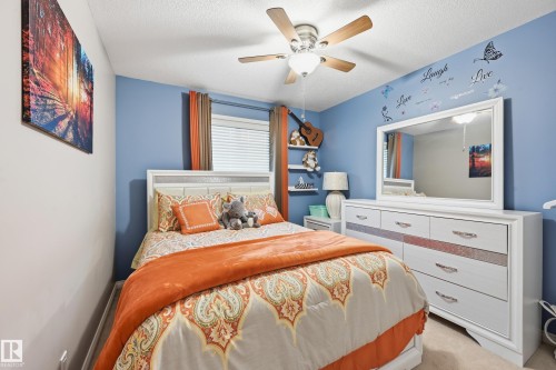 12410 171A Avenue, Edmonton, AB - Indoor Photo Showing Bedroom