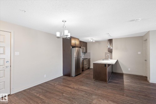 316 4008 Savaryn Drive, Edmonton, AB - Indoor Photo Showing Kitchen