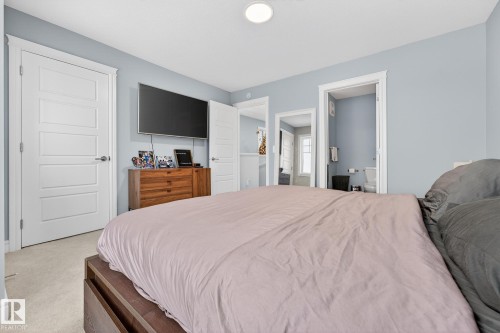 1318 Siskin Wynd, Edmonton, AB - Indoor Photo Showing Bedroom