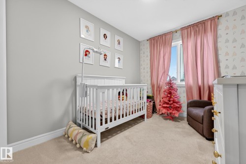 1318 Siskin Wynd, Edmonton, AB - Indoor Photo Showing Bedroom