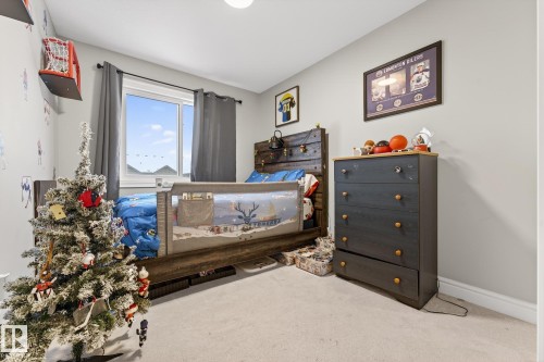1318 Siskin Wynd, Edmonton, AB - Indoor Photo Showing Bedroom