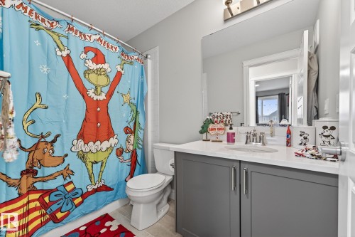 1318 Siskin Wynd, Edmonton, AB - Indoor Photo Showing Bathroom