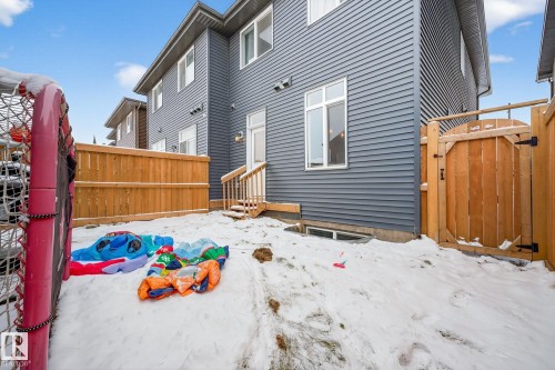 1318 Siskin Wynd, Edmonton, AB - Outdoor