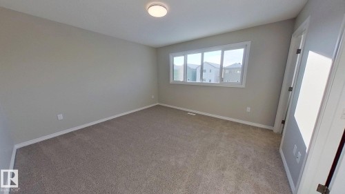1023 Aster Boulevard, Edmonton, AB - Indoor Photo Showing Other Room