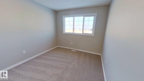 1023 Aster Boulevard, Edmonton, AB - Indoor Photo Showing Other Room