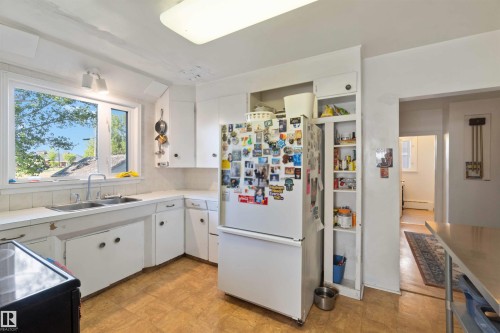 11022 110 Avenue, Edmonton, AB - Indoor Photo Showing Kitchen With Double Sink