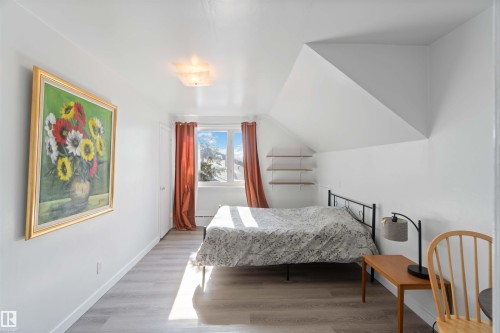 11022 110 Avenue, Edmonton, AB - Indoor