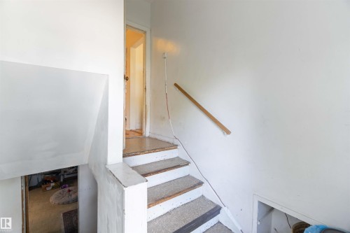 11022 110 Avenue, Edmonton, AB - Indoor Photo Showing Other Room