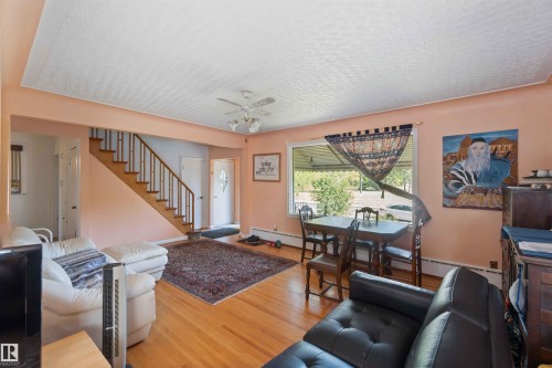 11022 110 Avenue, Edmonton, AB - Indoor