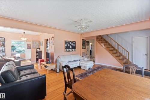 11022 110 Avenue, Edmonton, AB - Indoor