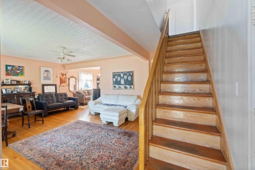 11022 110 Avenue, Edmonton, AB - Indoor