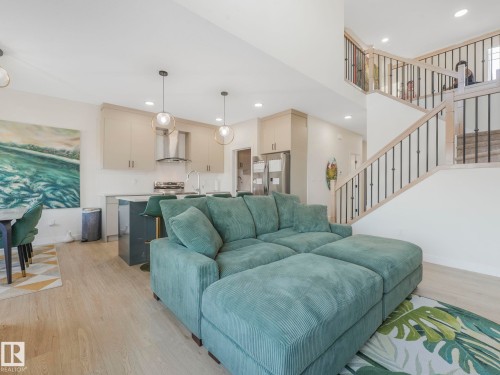 3063 200 Street, Edmonton, AB - Indoor Photo Showing Living Room