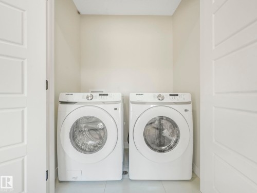 3063 200 Street, Edmonton, AB - Indoor Photo Showing Laundry Room