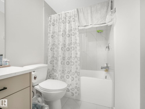 3063 200 Street, Edmonton, AB - Indoor Photo Showing Bathroom