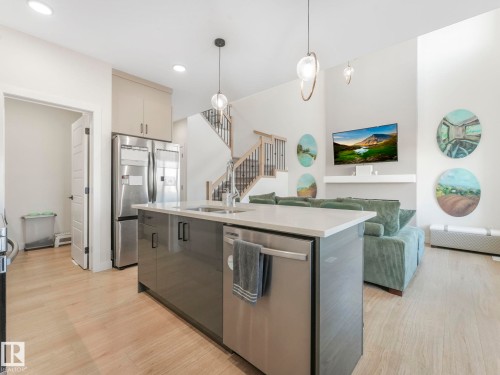 3063 200 Street, Edmonton, AB - Indoor Photo Showing Kitchen With Double Sink With Upgraded Kitchen