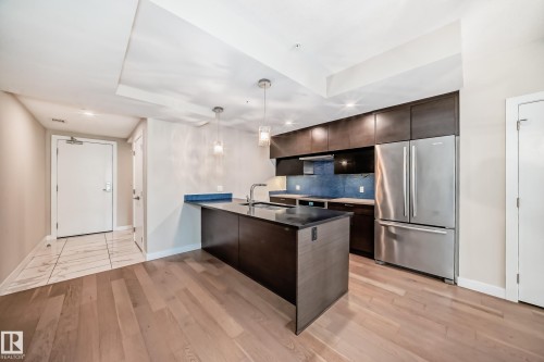 205 11710 87 Avenue, Edmonton, AB - Indoor Photo Showing Kitchen
