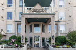 500 182 HADDOW Close  Edmonton, AB T6R 2V1