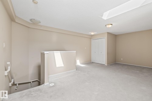 500 182 Haddow Close, Edmonton, AB - Indoor Photo Showing Other Room