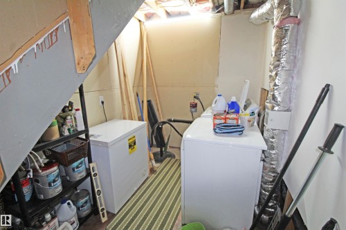 5331 37A Avenue, Wetaskiwin, AB - Indoor Photo Showing Laundry Room