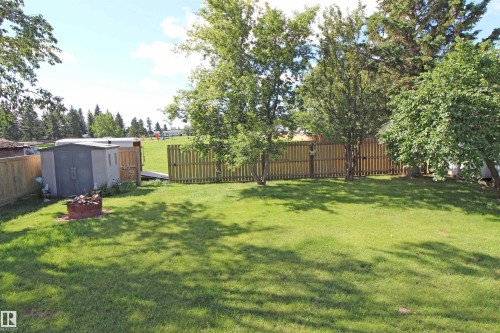 5331 37A Avenue, Wetaskiwin, AB - Outdoor With Backyard