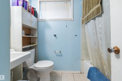 10833 109 Street, Edmonton, AB - Indoor Photo Showing Bathroom