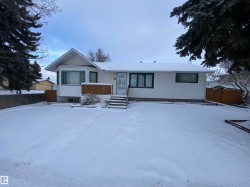 5124 53 Avenue  Mundare, AB T0B 3H0
