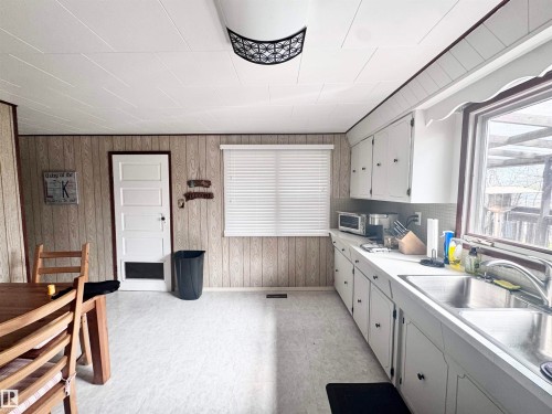 131 Sandy Beach Avenue, Rural Two Hills County, AB 