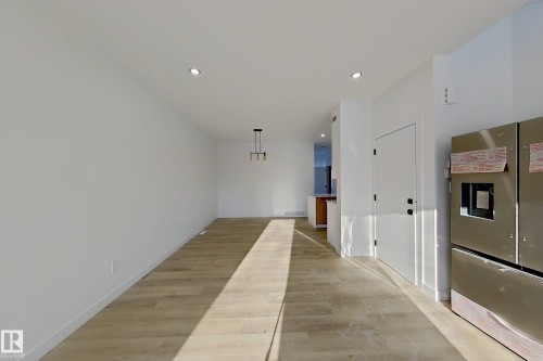 12514/16 114 Avenue, Edmonton, AB - Indoor Photo Showing Other Room