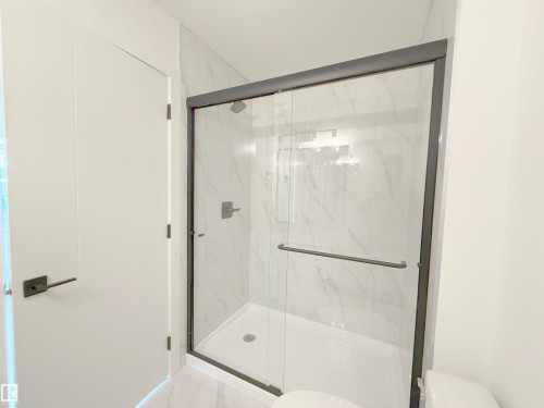 12514/16 114 Avenue, Edmonton, AB - Indoor Photo Showing Bathroom