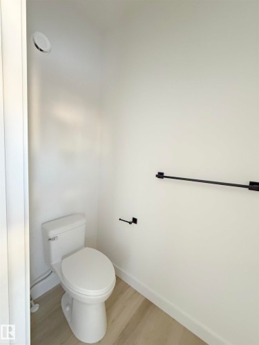 12514/16 114 Avenue, Edmonton, AB - Indoor Photo Showing Bathroom