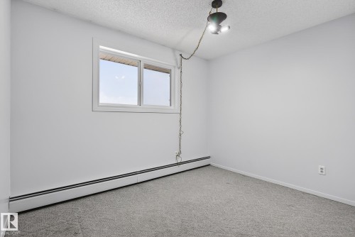 404 2628 Mill Woods Road E, Edmonton, AB - Indoor Photo Showing Other Room