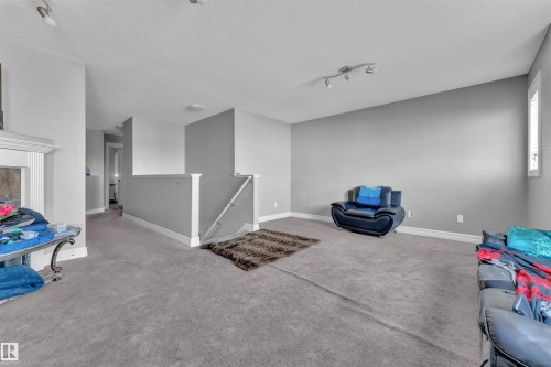 3015 26 Ave Nw, Edmonton, AB - Indoor